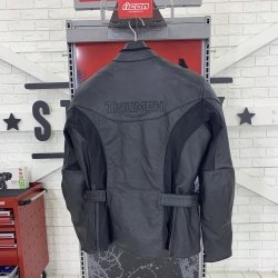 Женская Кожаная Мотокуртка Triumph Размер L