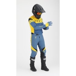 Prime rival Teal Yellow