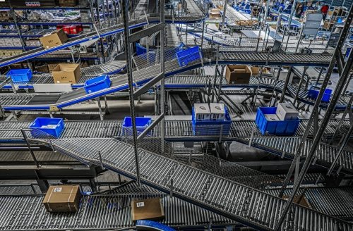 Конвейеры склада Parts Europe в Вассерлише