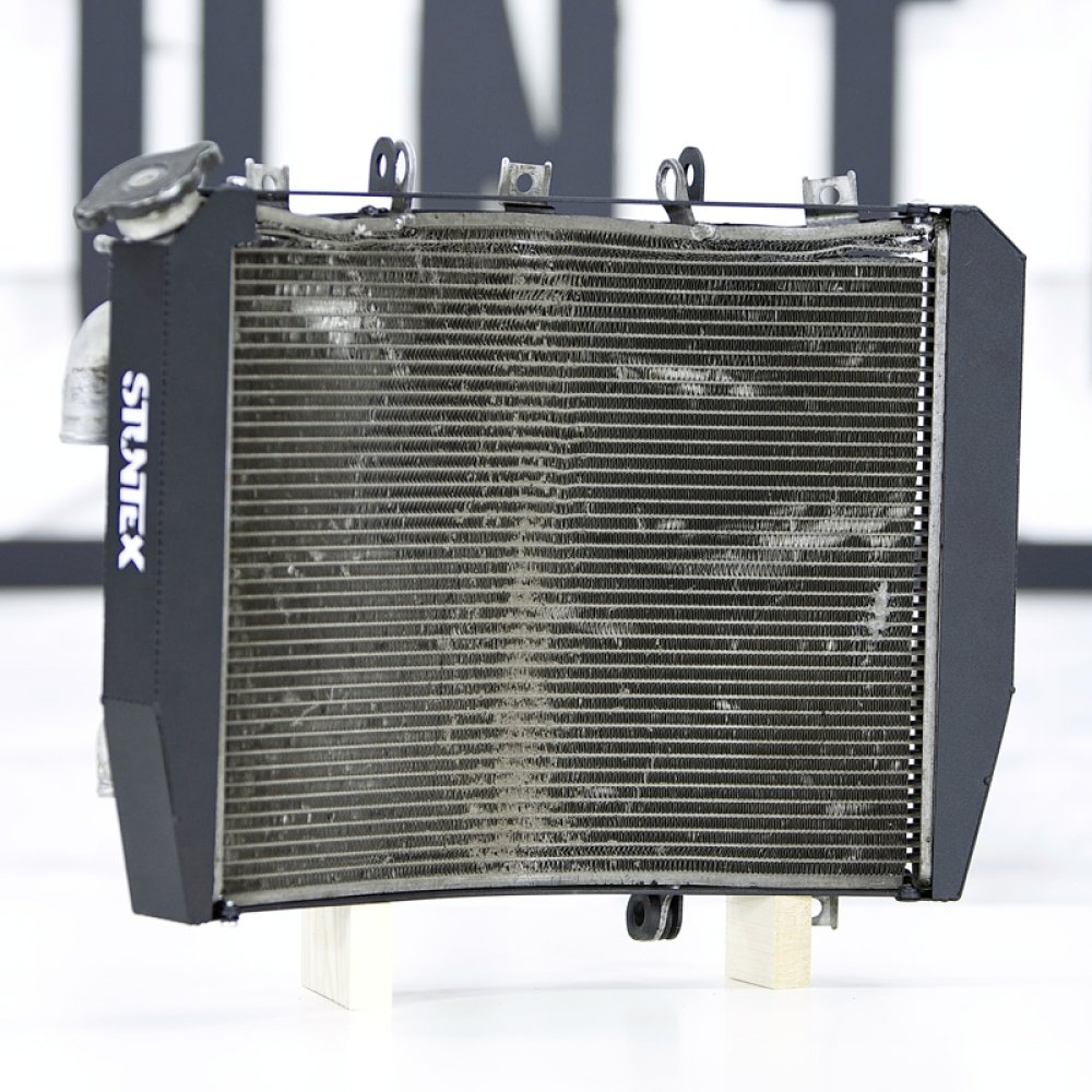 Рамка радиатора Stuntex