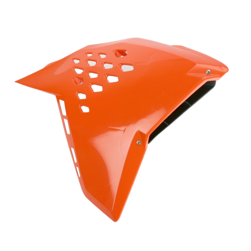 Передний боковой пластик