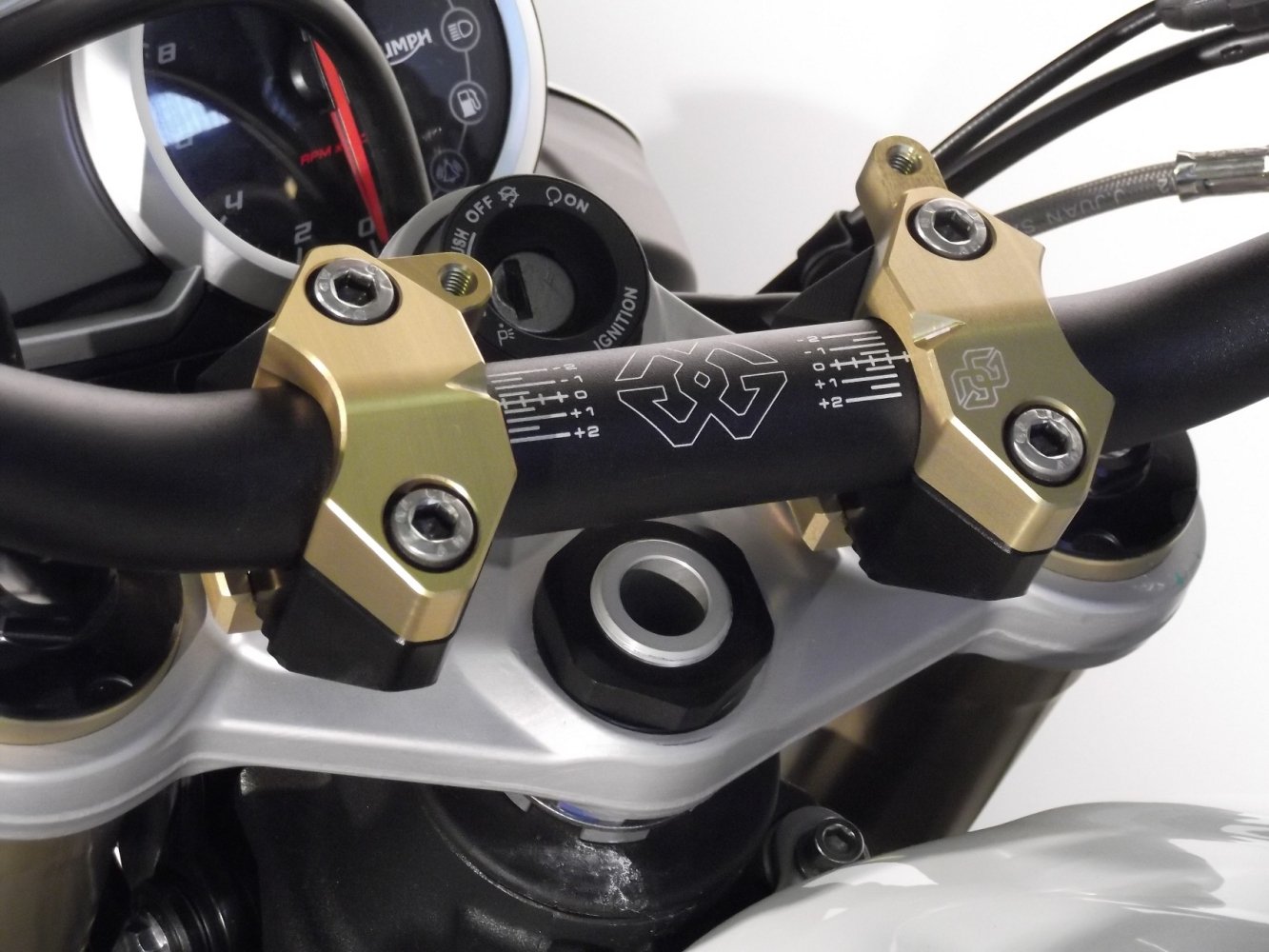 Регулируемые Стойки Руля