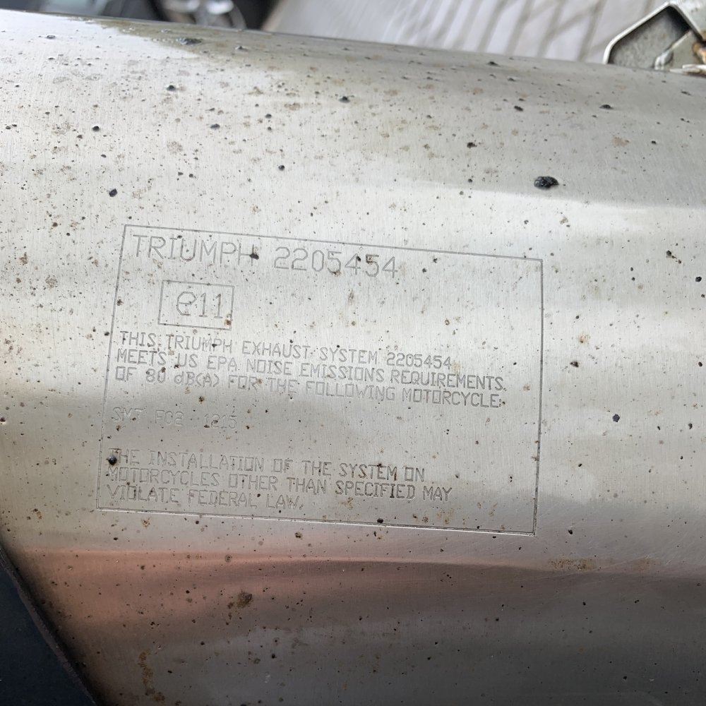 Оригинальный глушитель Triumph Tiger Explorer